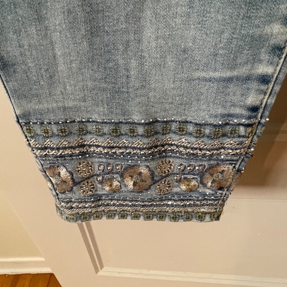 Frank Lyman Jeans NWT XL - Picture 2 of 3